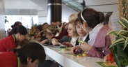 Регистрация и выдача подарков четырем тысячам участникам конференции Eventum Premo с помощью оборудования автоматической идентификации